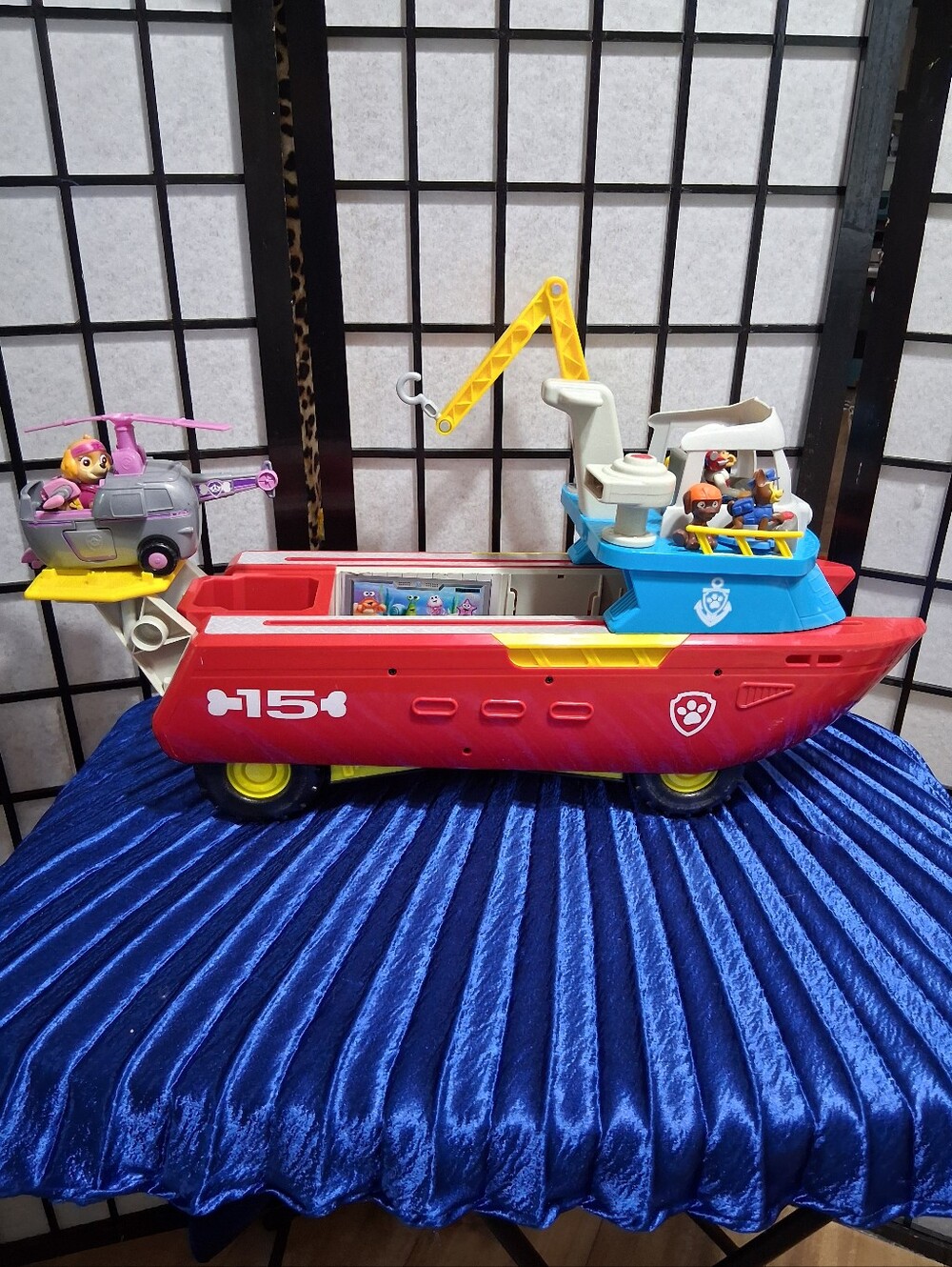 PAW Patrol Red Rescue Boat Toy with - Light and Sounds